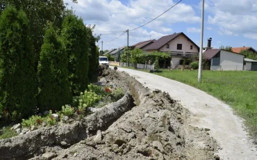 13 Plin i voda u ulici Milke Trnine - Javor Bojan Leš - Ivanić-Grad_1200x800